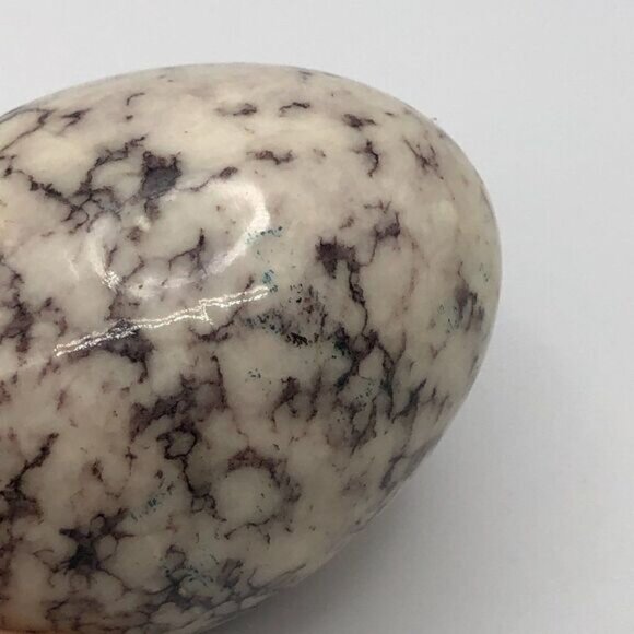 Vintage Polished Howlite Stone Egg 2.5 Inches - Picture 4 of 4